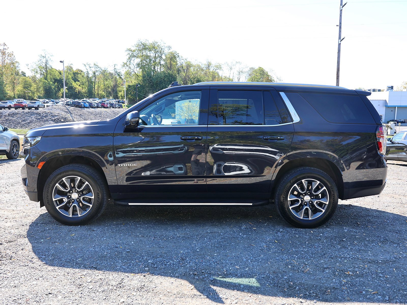 2022 Chevrolet Tahoe LT photo 3