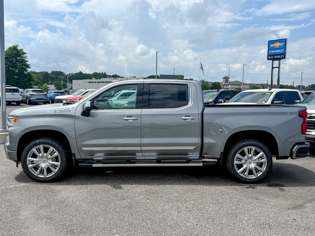 New 2026 Chevrolet Silverado 1500 High Country Truck Crew Cab