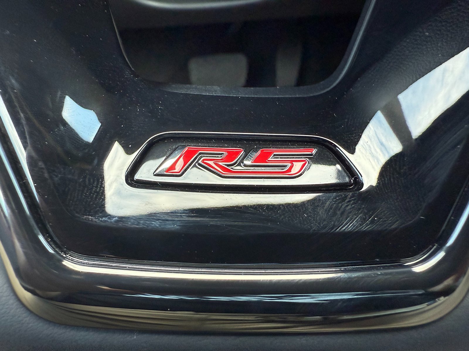 2025 Chevrolet Equinox EV RS - Photo 42