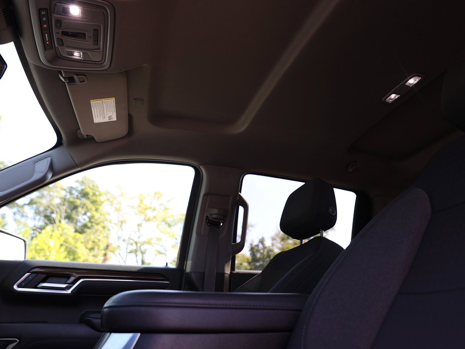 2022 Chevrolet Silverado 1500 RST photo 4