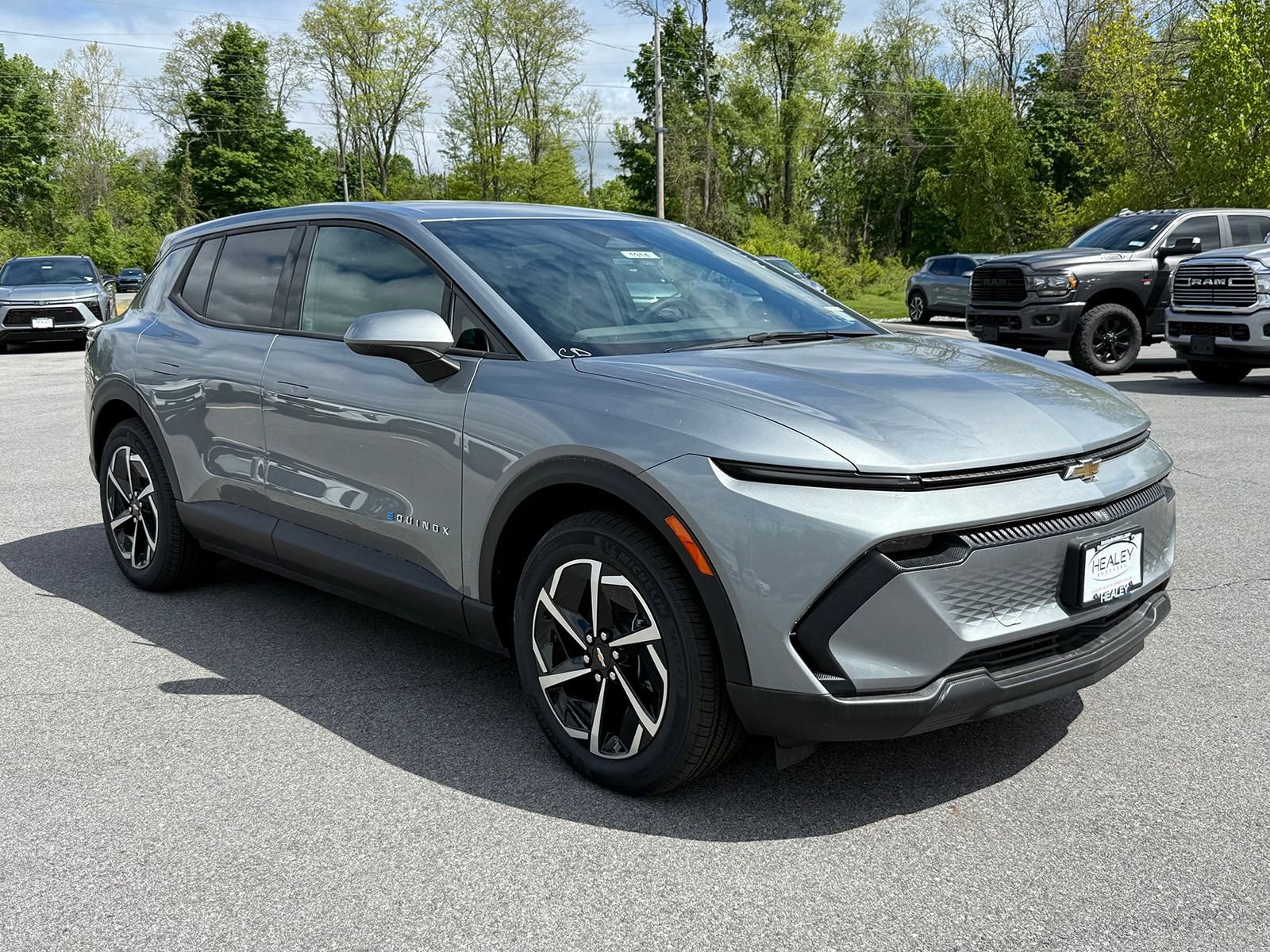 2026 Chevrolet Equinox EV 1LT FWD's photo