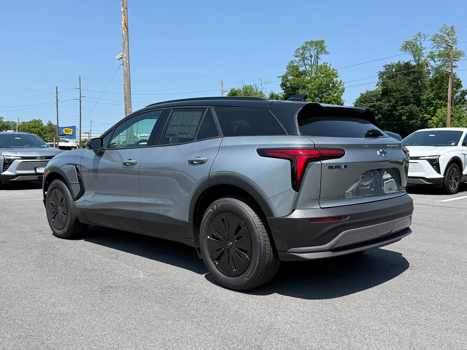 2025 Chevrolet Blazer EV photo 2