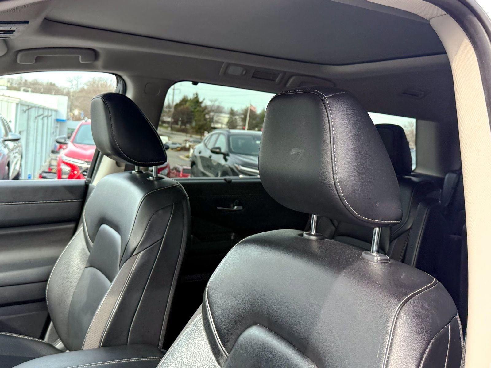 2023 Nissan Pathfinder SL - Photo 16