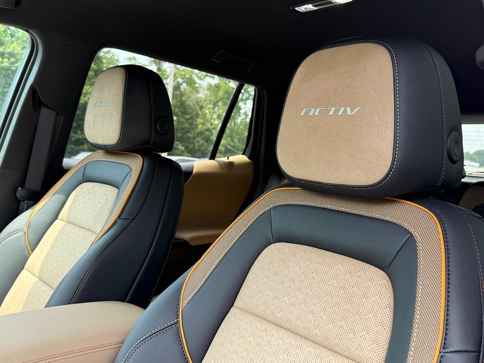 2026 Chevrolet Equinox ACTIV photo 3