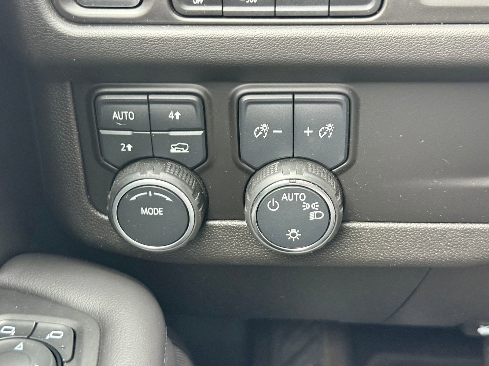 2022 Chevrolet Tahoe LT - Photo 35