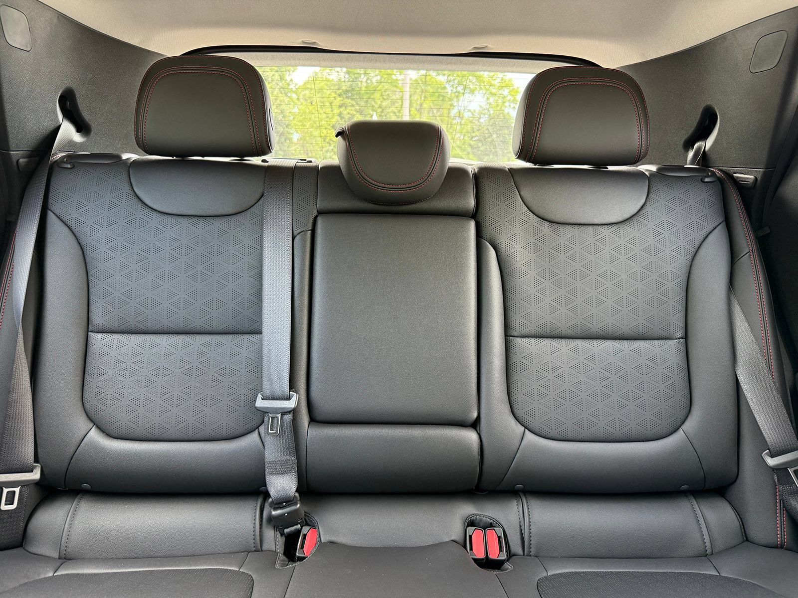 2027 Chevrolet Bolt RS - Photo 35
