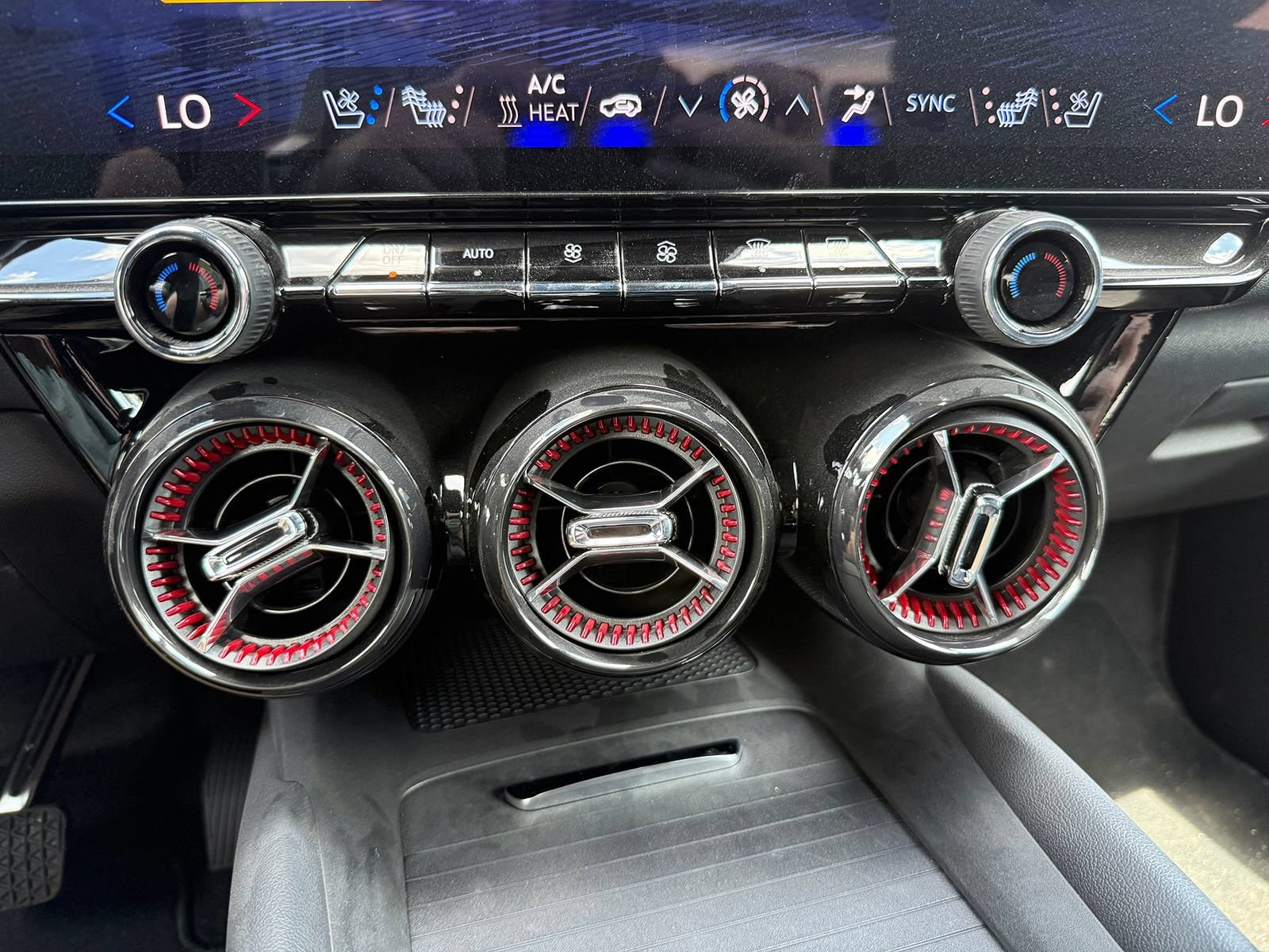 2025 Chevrolet Blazer EV RS - Photo 31