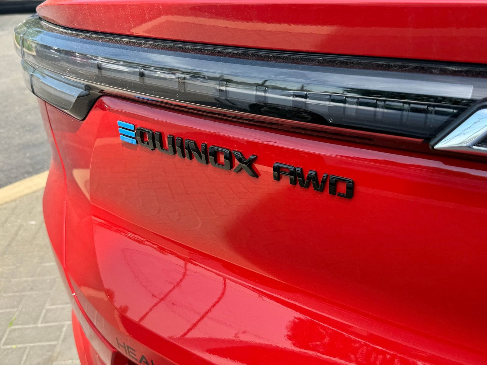 2025 Chevrolet Equinox EV RS - Photo 10