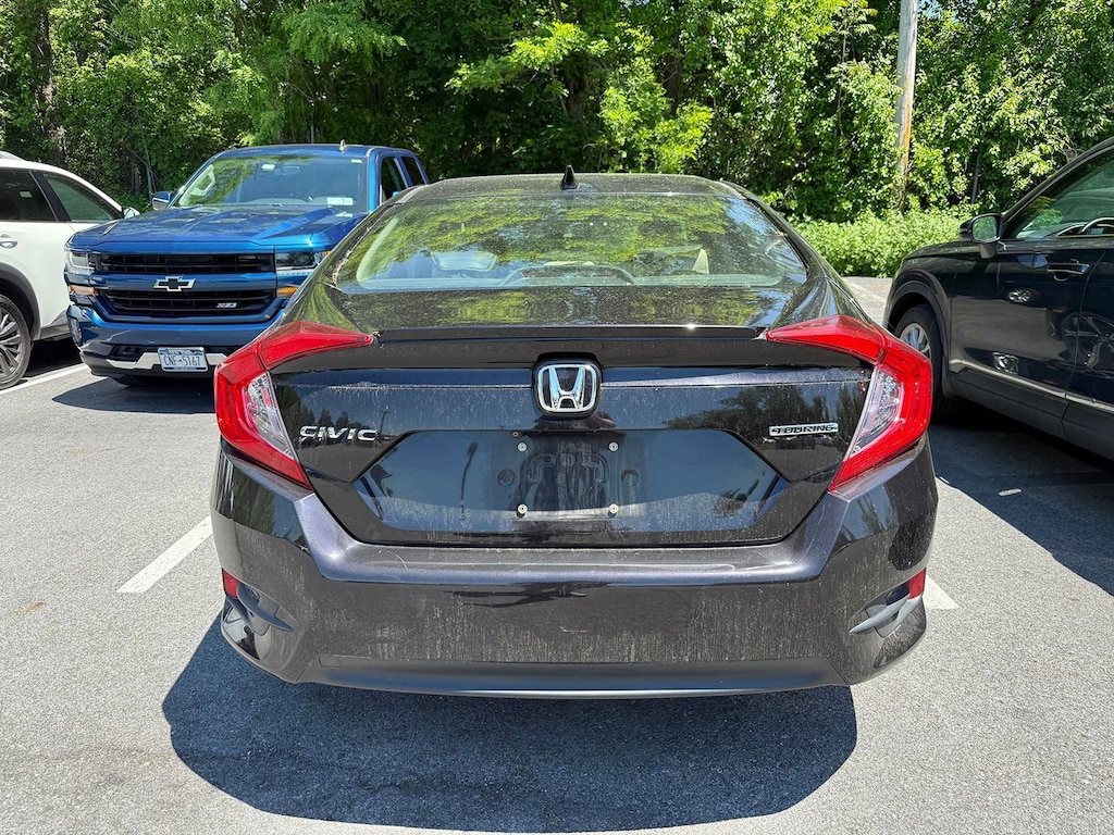 Used 2018 Honda Civic Touring Sedan