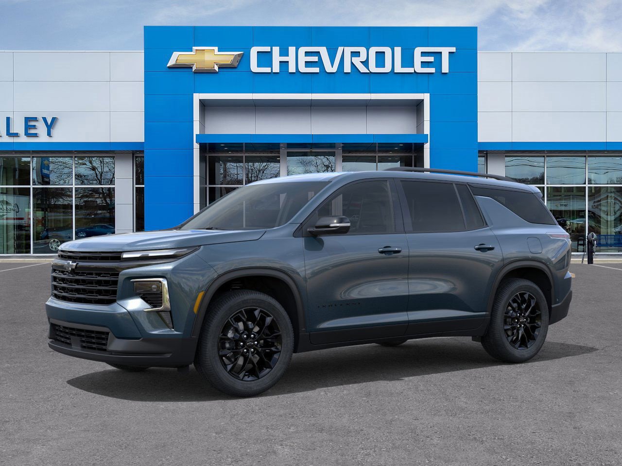 2025 Chevrolet Traverse photo 2