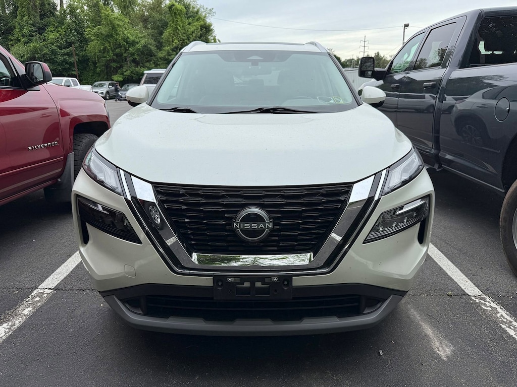 Used 2023 Nissan Rogue SV Intelligent AWD SUV