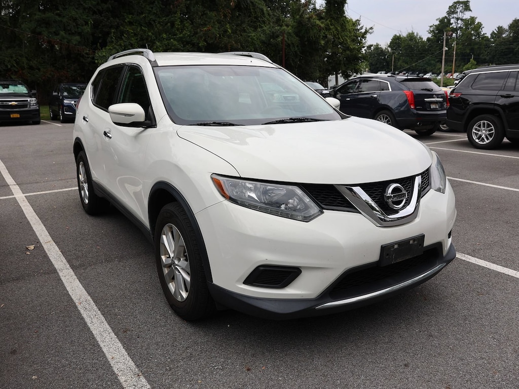 Used 2014 Nissan Rogue SV SUV