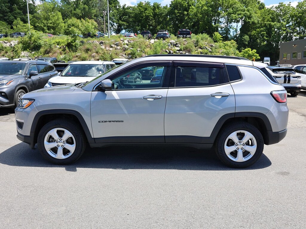 Used 2018 Jeep Compass Latitude 4x4 SUV