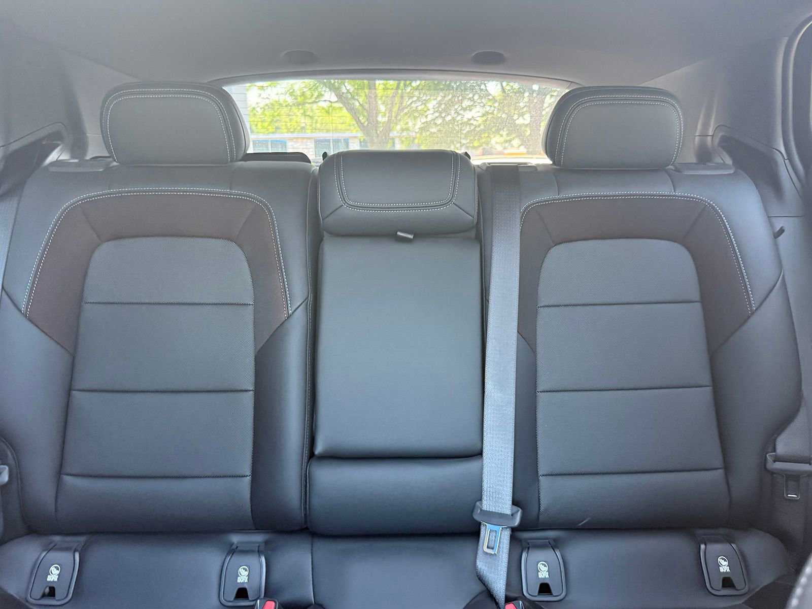 2025 Chevrolet Equinox EV RS - Photo 41