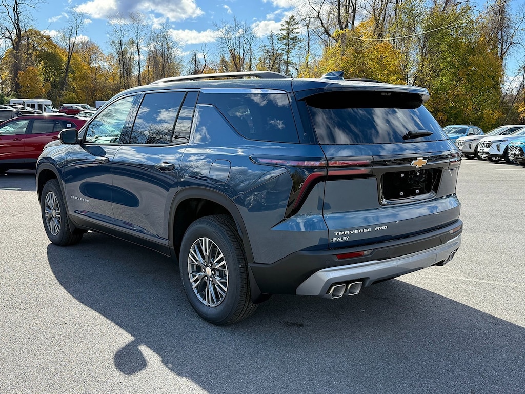 New 2026 Chevrolet Traverse LT SUV