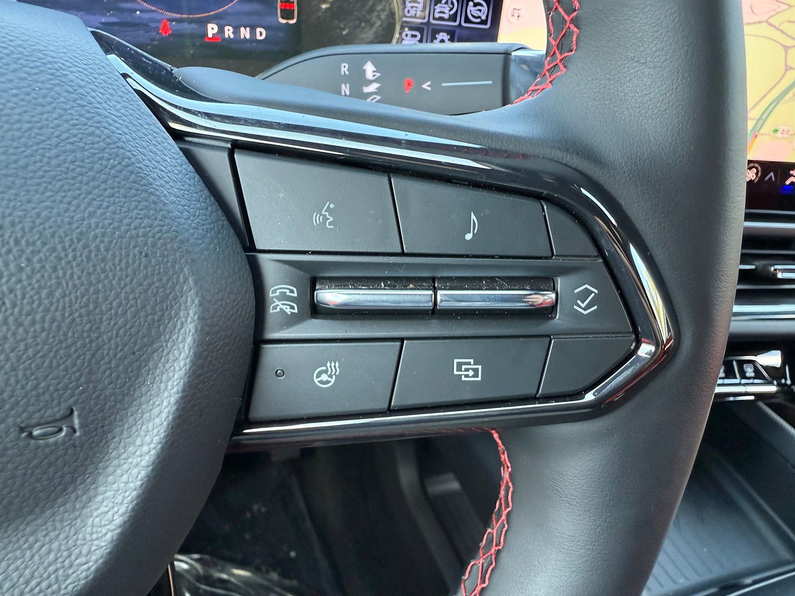 2025 Chevrolet Equinox EV RS - Photo 34