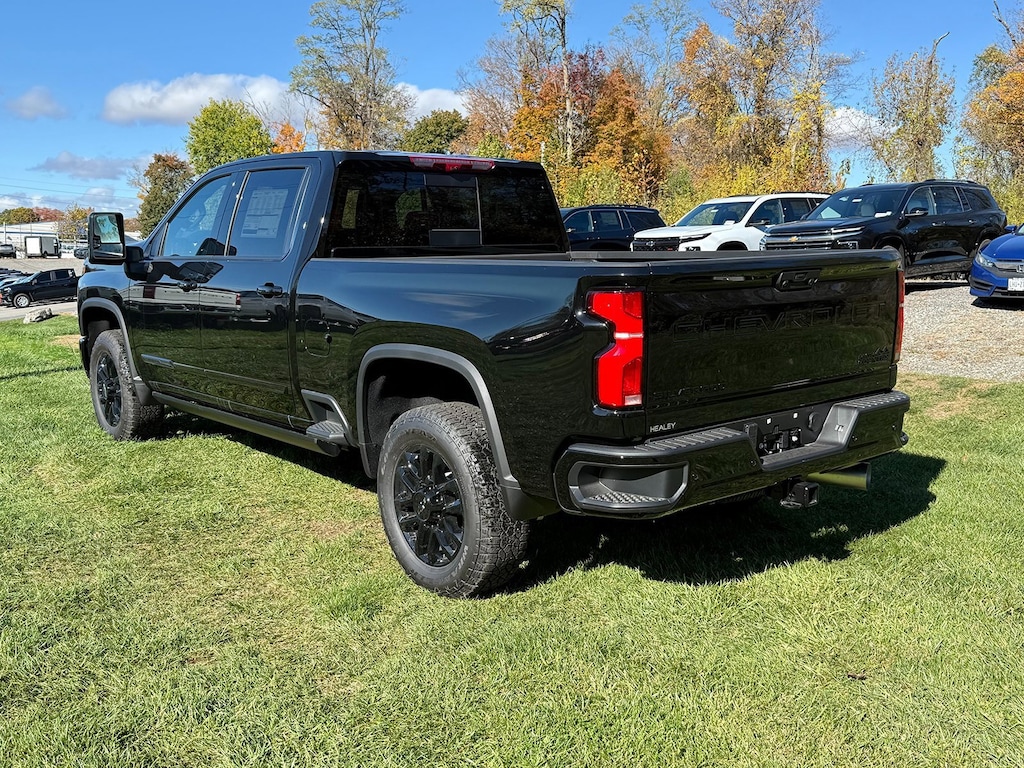 New 2025 Chevrolet Silverado 2500 HD High Country Truck Crew Cab