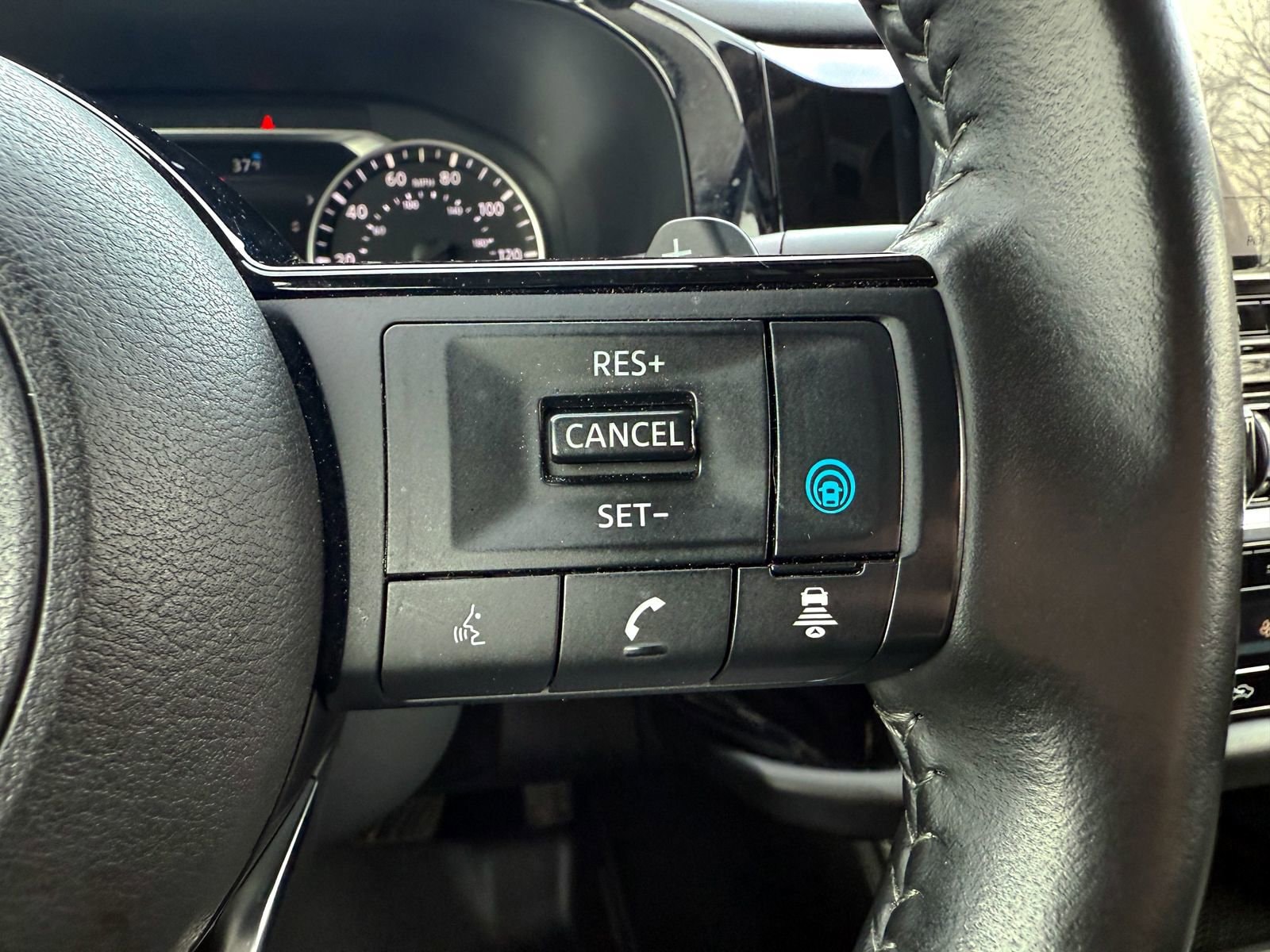 2023 Nissan Pathfinder SL - Photo 34