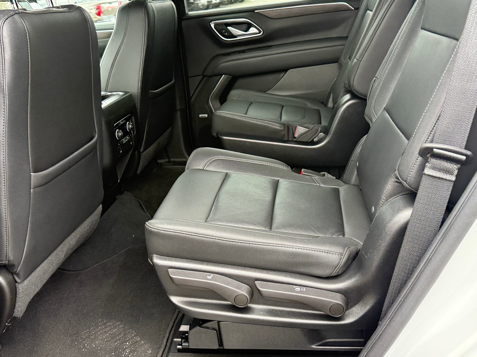 2022 Chevrolet Tahoe LT - Photo 19