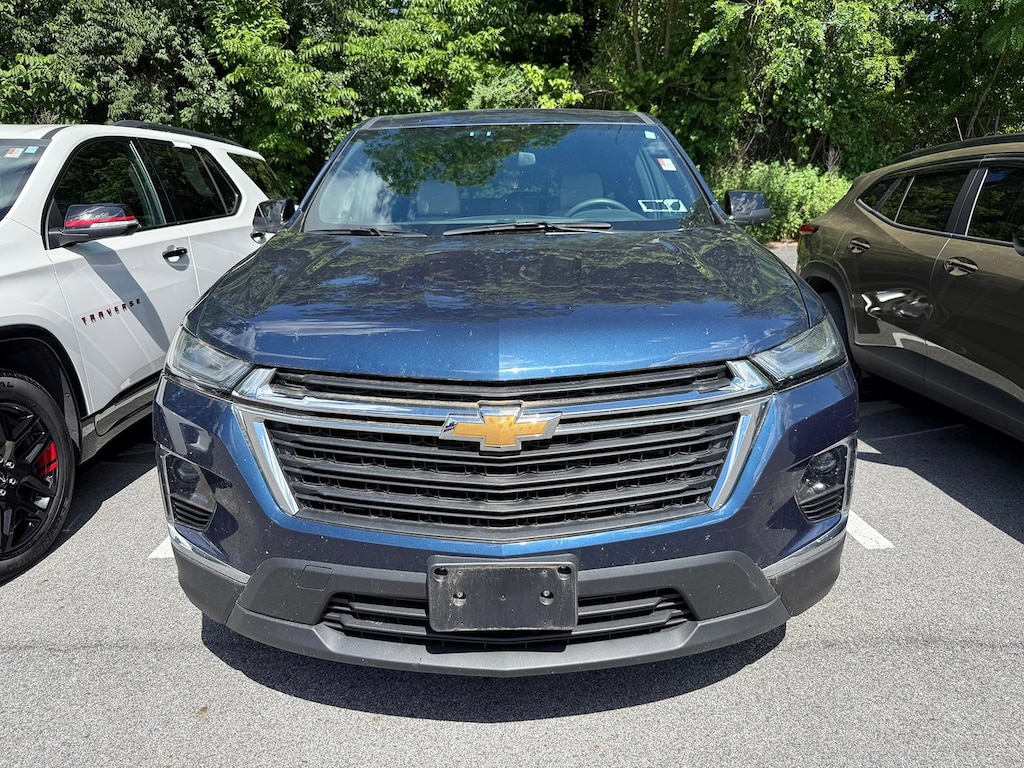 Used 2023 Chevrolet Traverse LS SUV