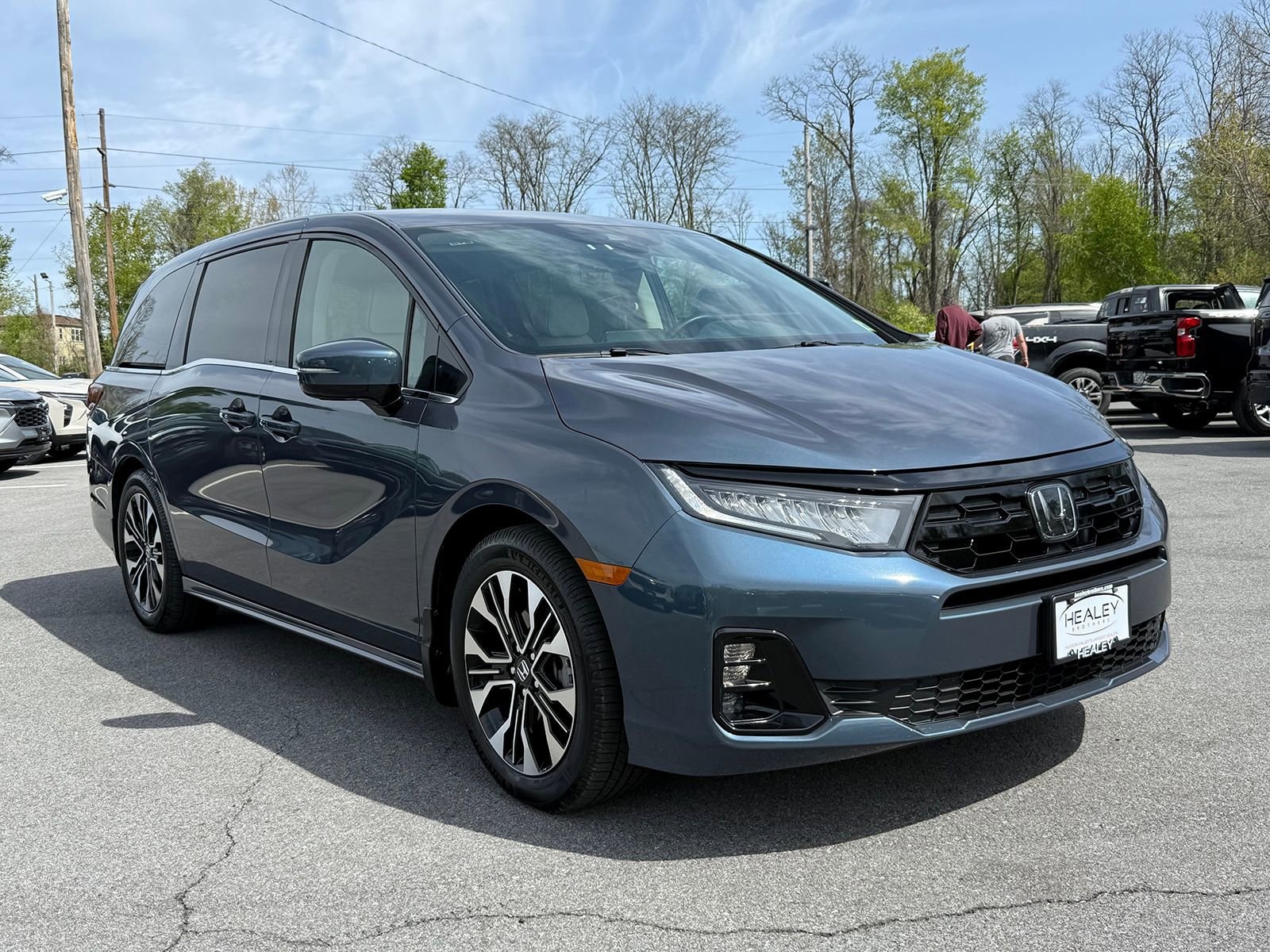 2025 Honda Odyssey Elite's photo