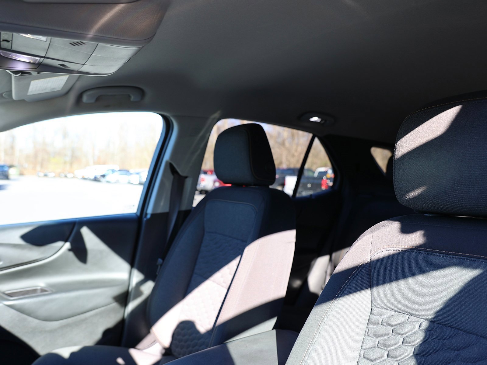 2018 Chevrolet Equinox LT photo 4