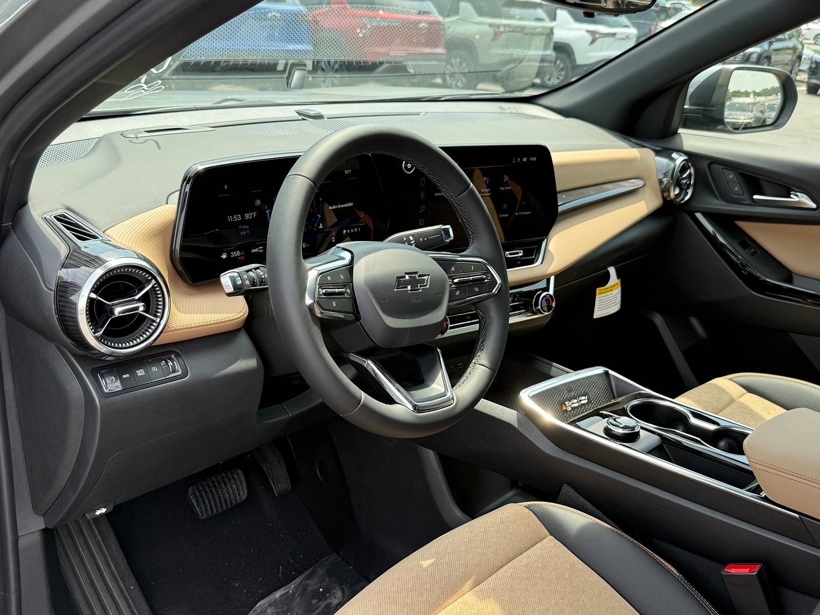 2026 Chevrolet Equinox ACTIV photo 2