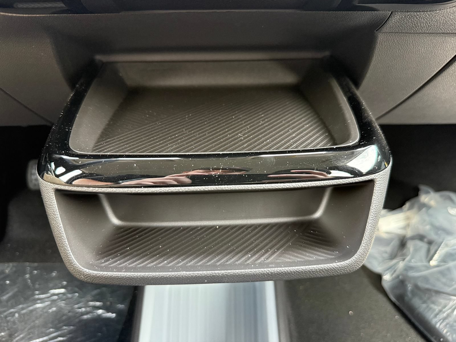 2027 Chevrolet Bolt RS - Photo 27