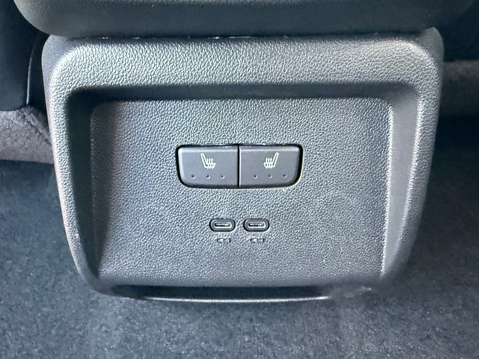2025 Chevrolet Equinox EV RS - Photo 22