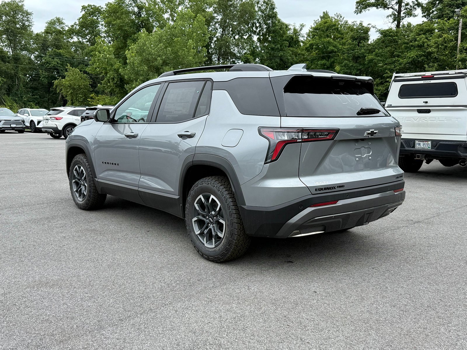 2025 Chevrolet Equinox ACTIV photo 2