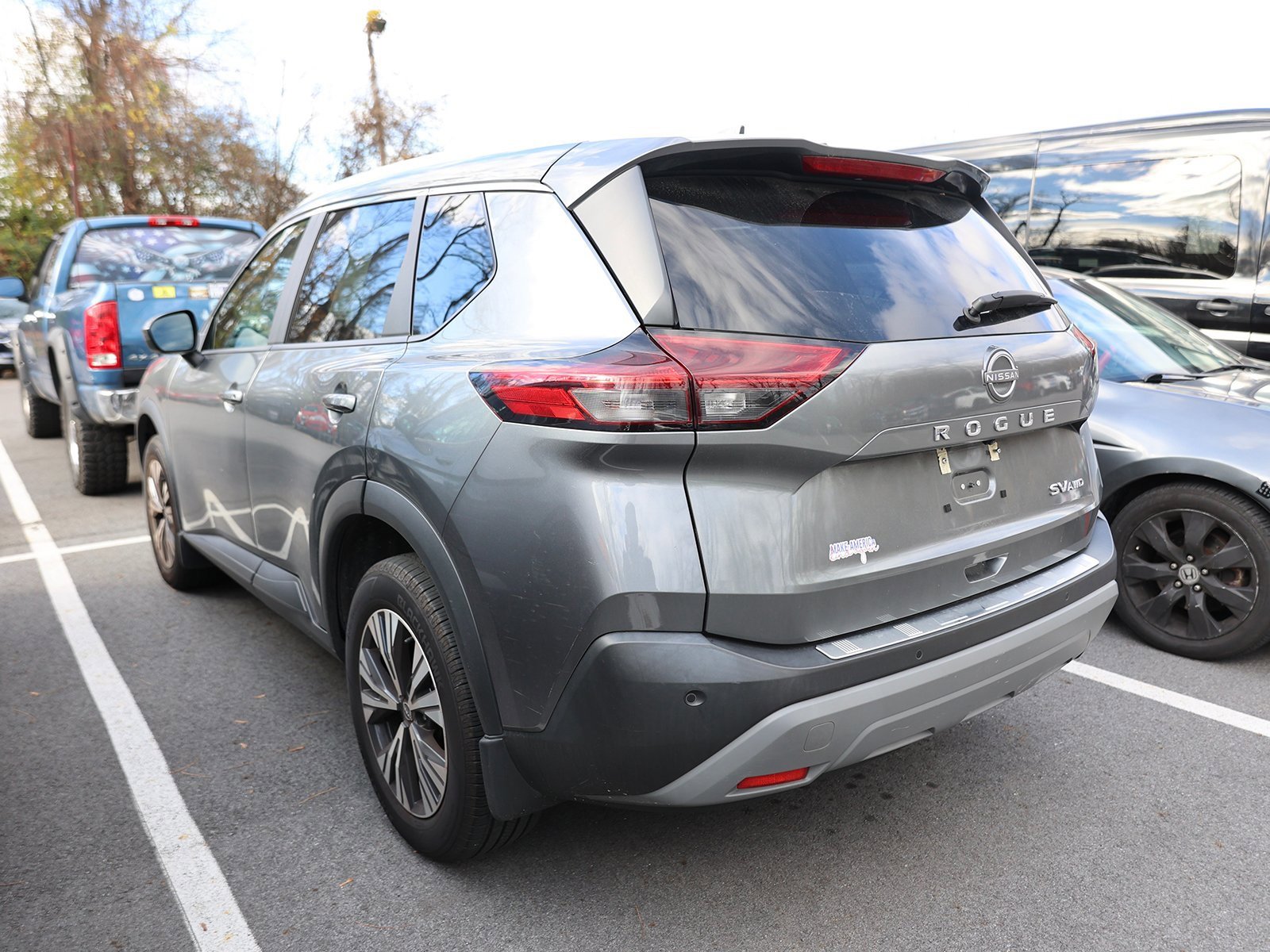 2023 Nissan Rogue SV AWD photo 2