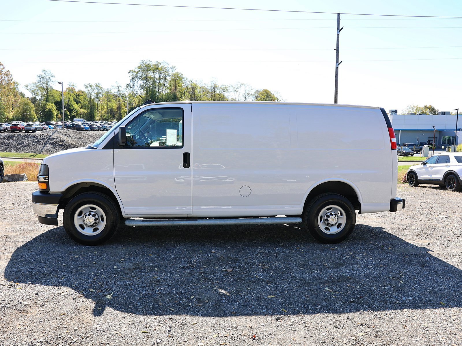 2024 Chevrolet Express Cargo 2500 Van photo 4