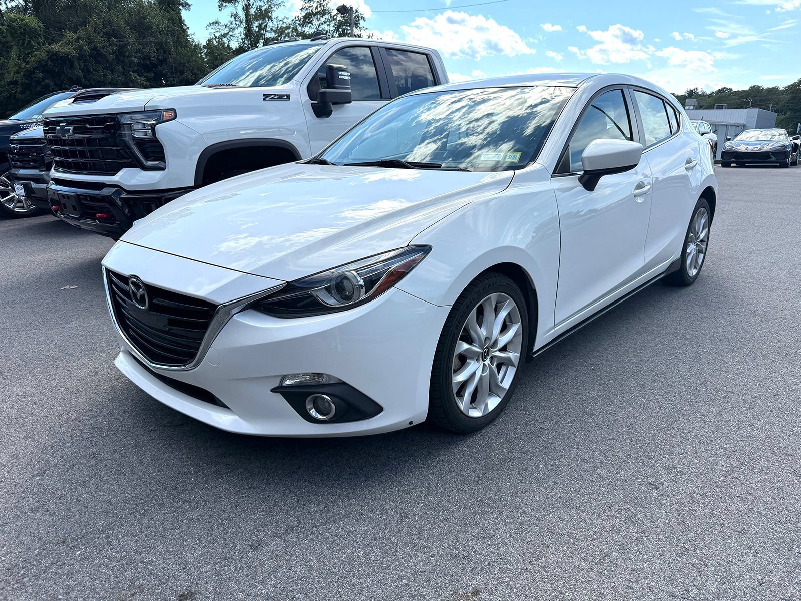 Used 2014 Mazda MAZDA3 s Touring with VIN JM1BM1L32E1147348 for sale in Poughkeepsie, NY