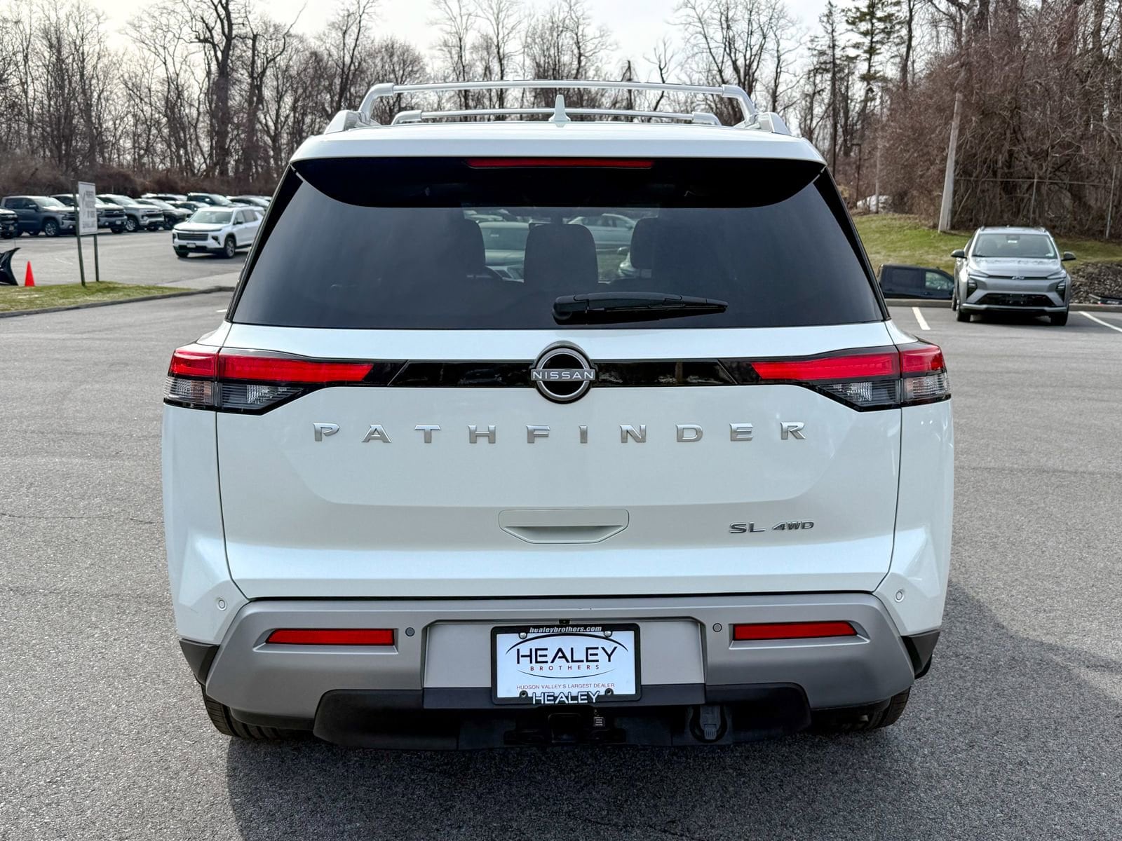 2023 Nissan Pathfinder SL - Photo 6