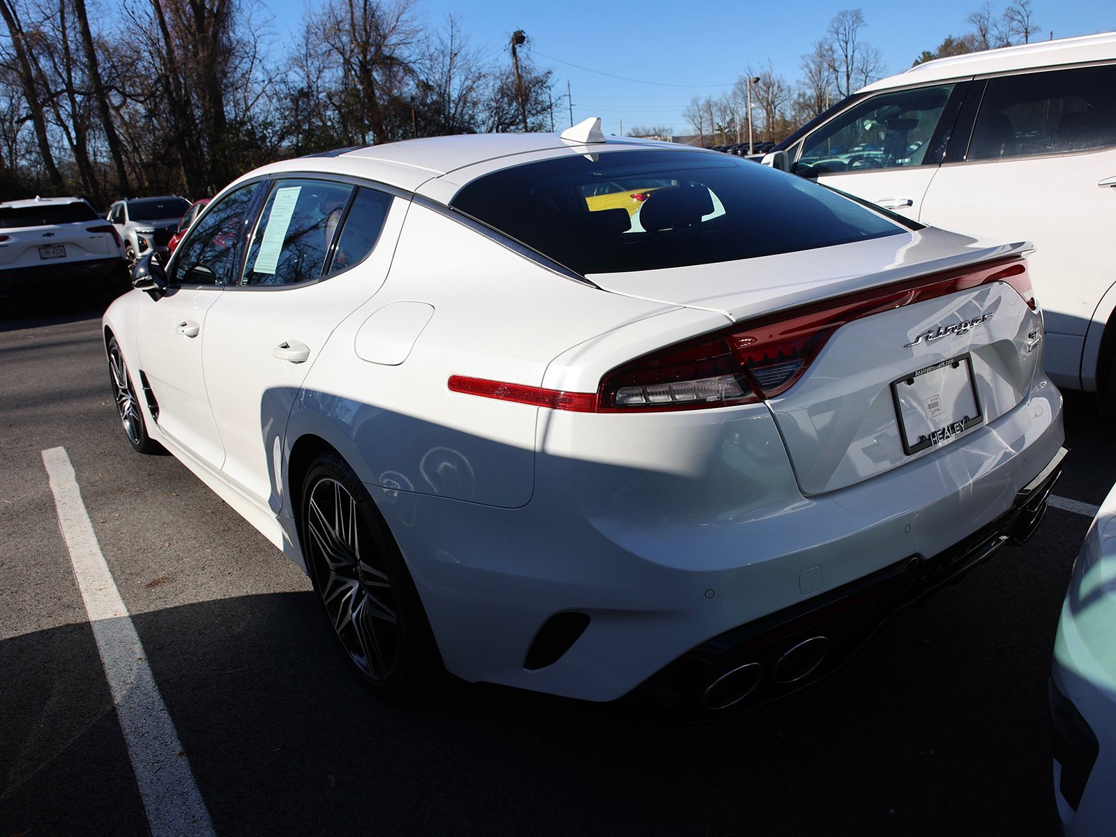 2022 Kia Stinger GT1 photo 2