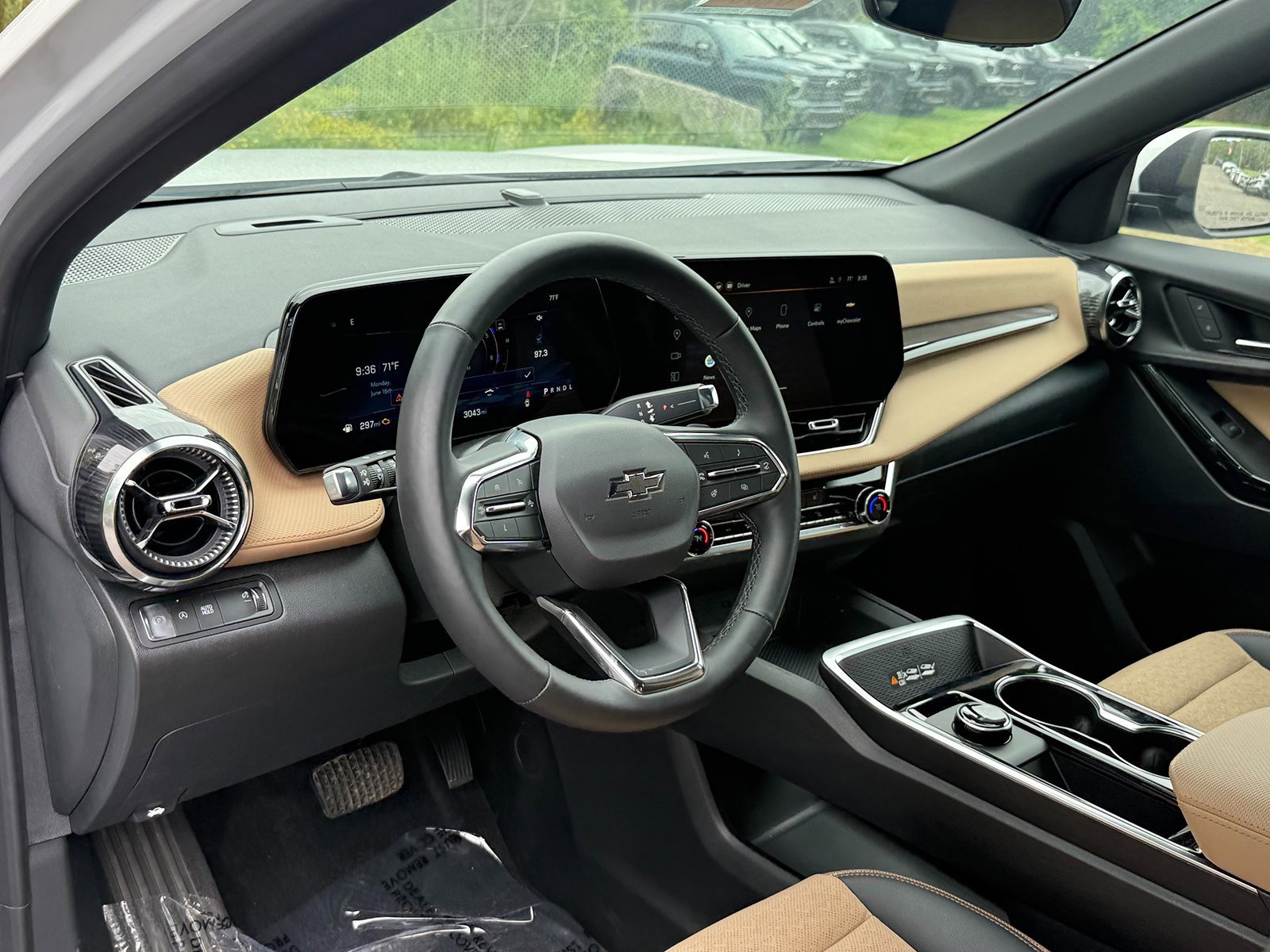 2025 Chevrolet Equinox ACTIV photo 3