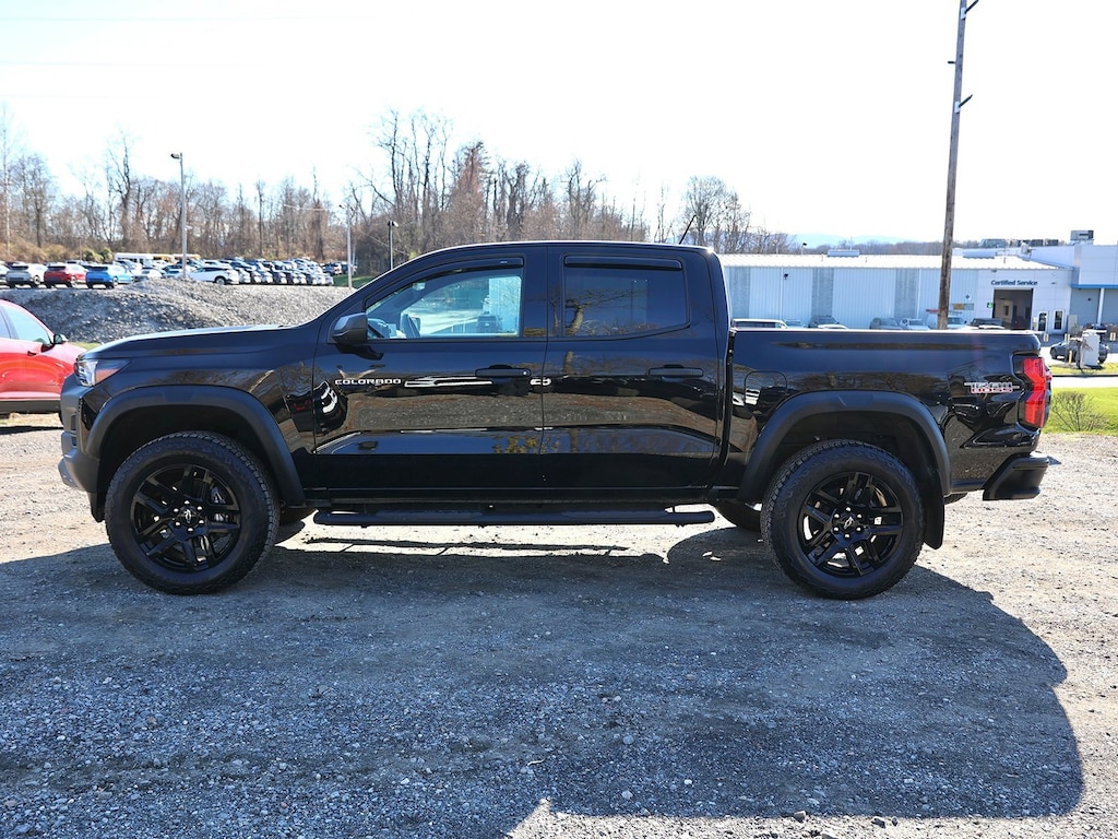 Used 2024 Chevrolet Colorado Trail Boss Truck