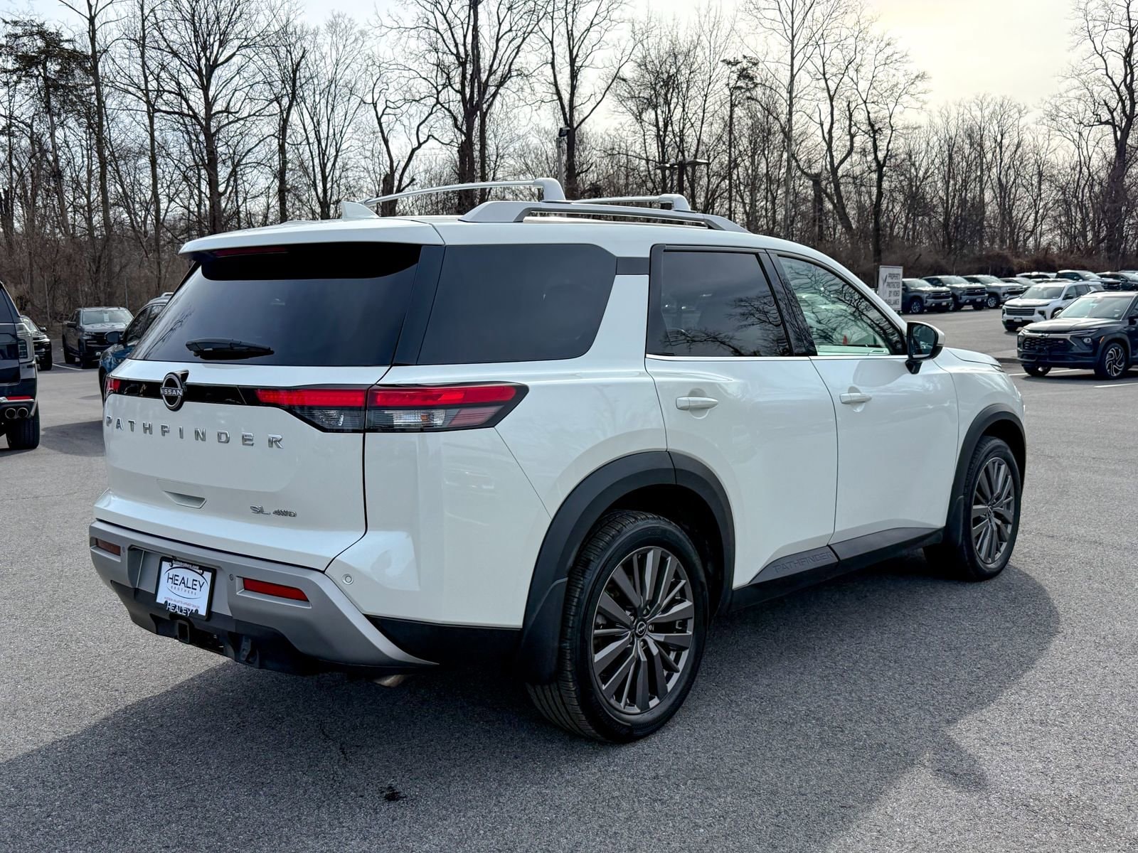 2023 Nissan Pathfinder SL - Photo 7