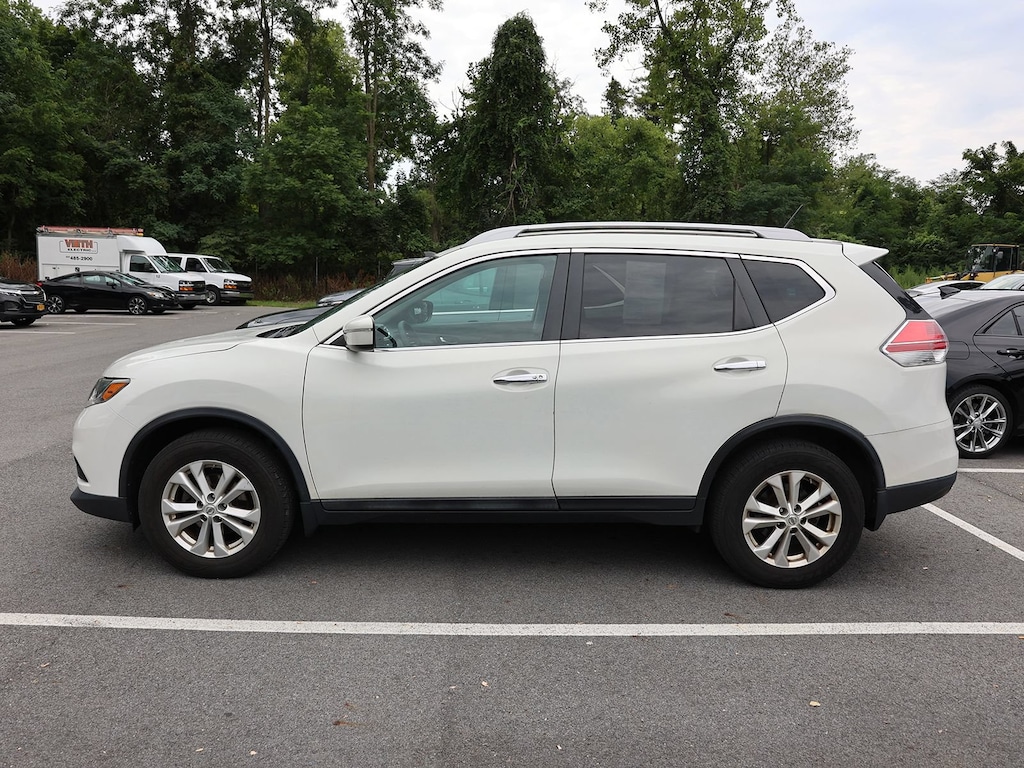 Used 2014 Nissan Rogue SV SUV