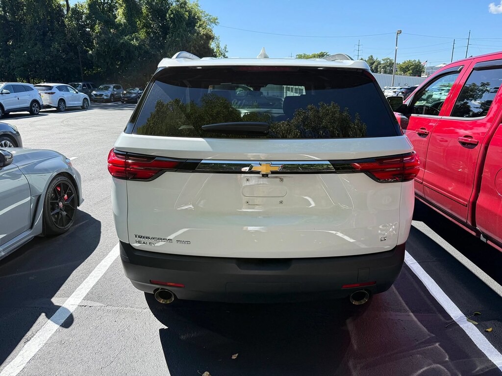 Used 2023 Chevrolet Traverse LT Leather SUV