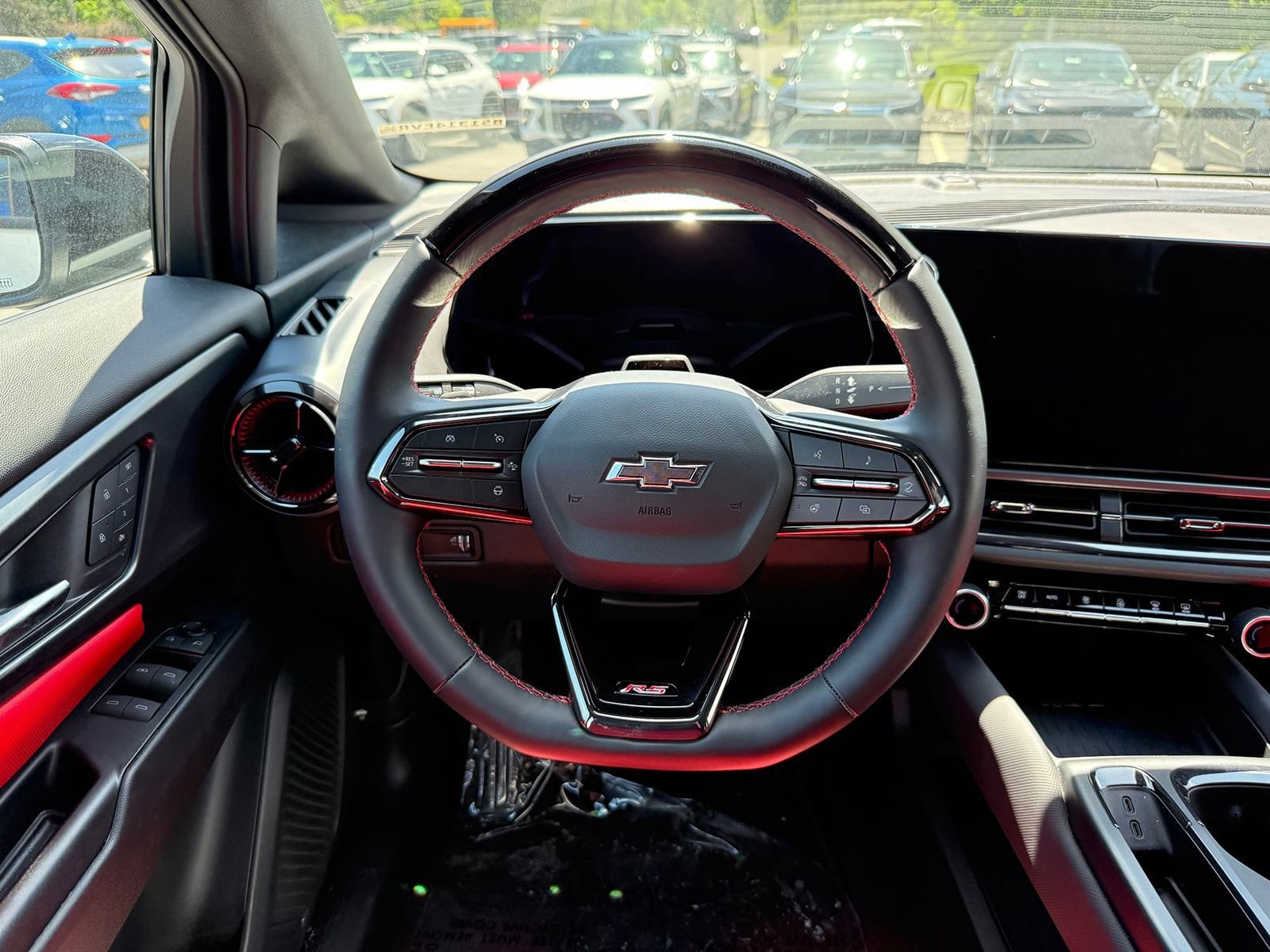 2025 Chevrolet Equinox EV RS - Photo 25