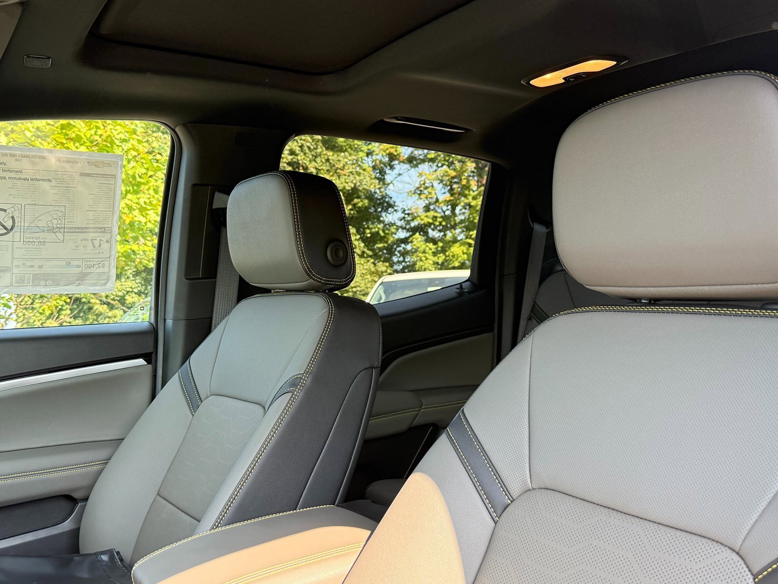 2025 Chevrolet Colorado ZR2 photo 4