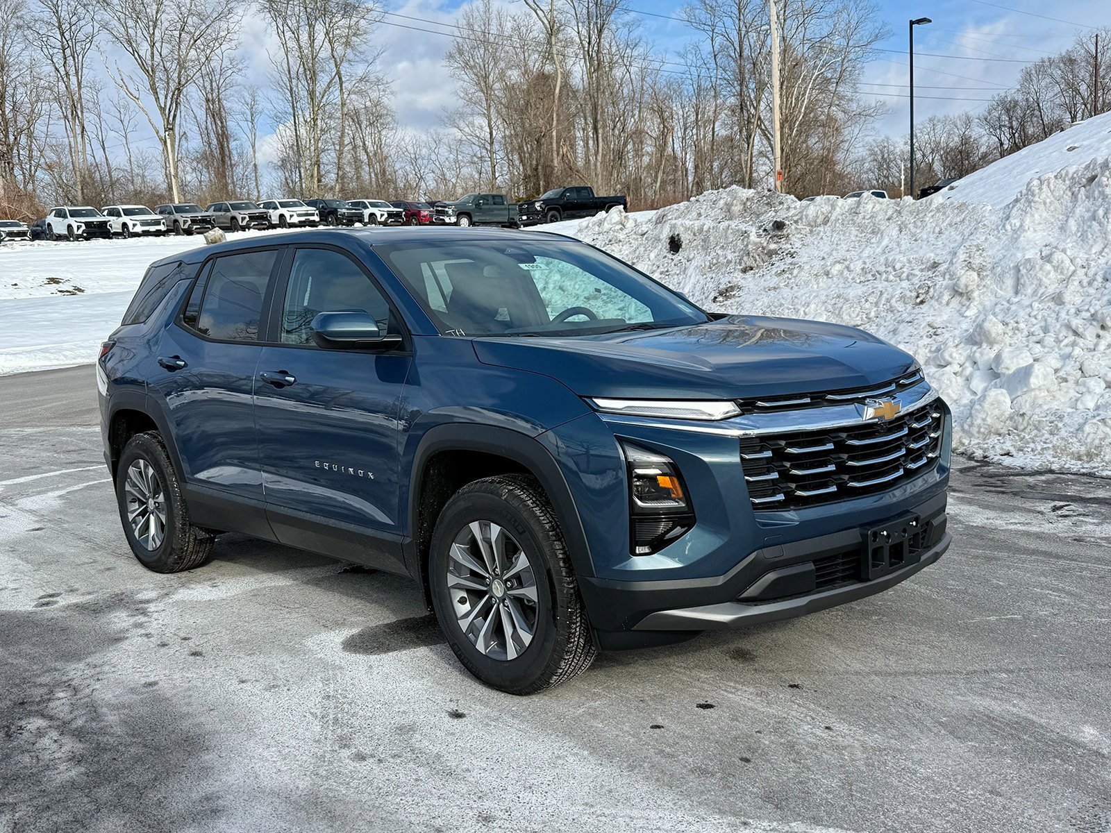 2026 Chevrolet Equinox LT's photo