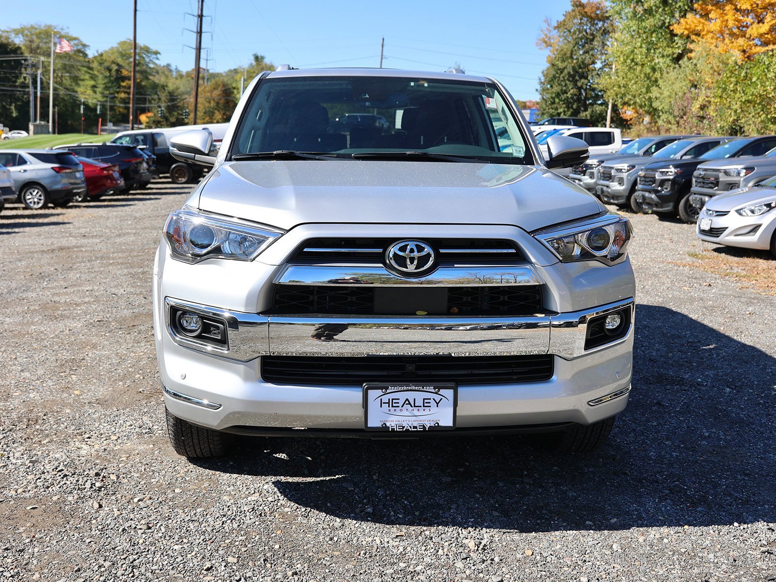 2022 Toyota 4Runner Limited photo 2