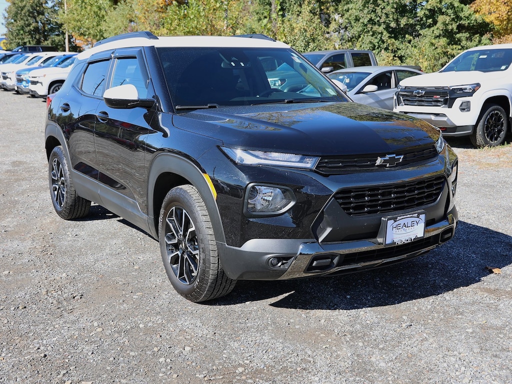 Used 2023 Chevrolet Trailblazer Activ SUV