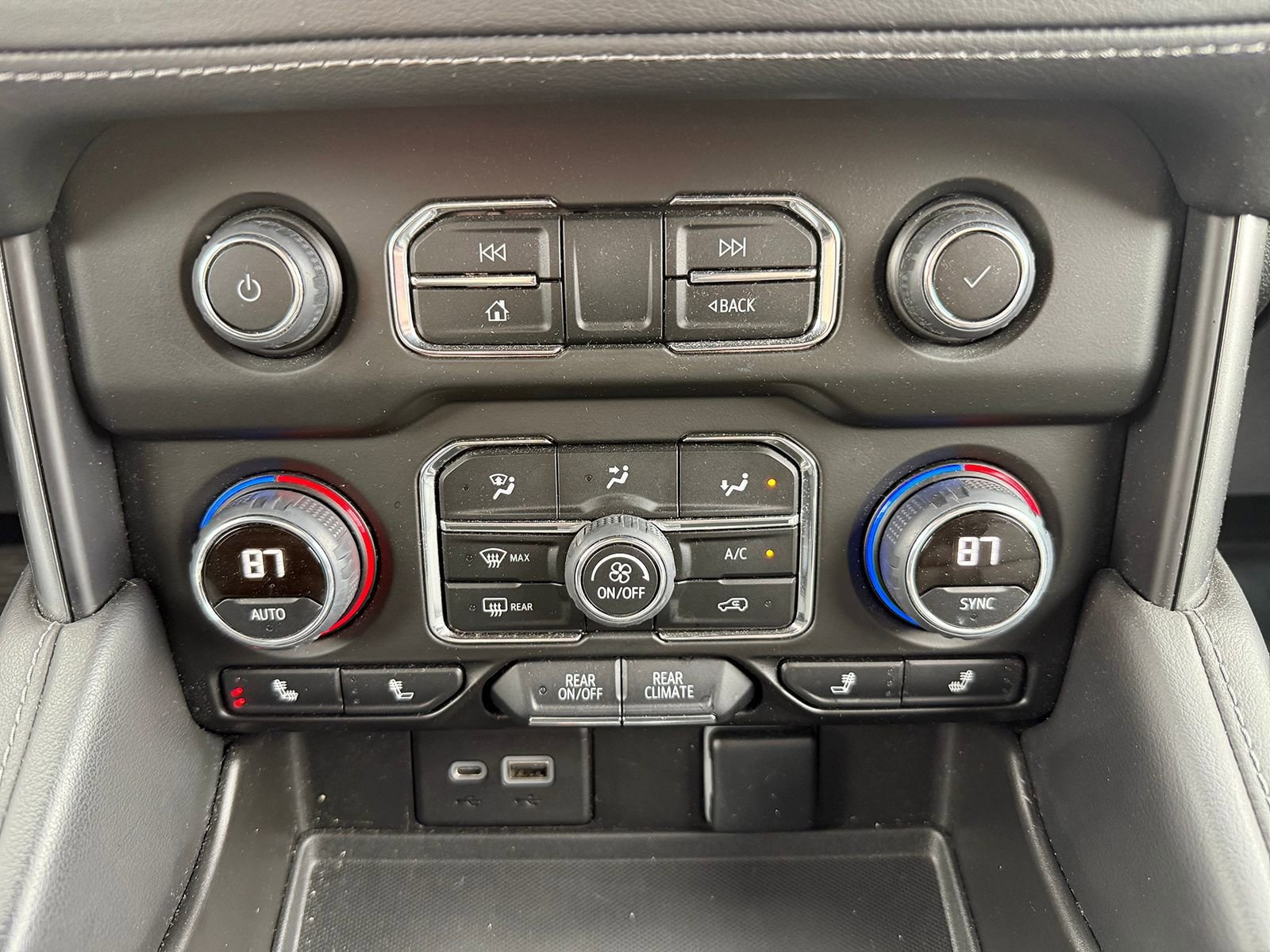 2022 Chevrolet Tahoe LT - Photo 27
