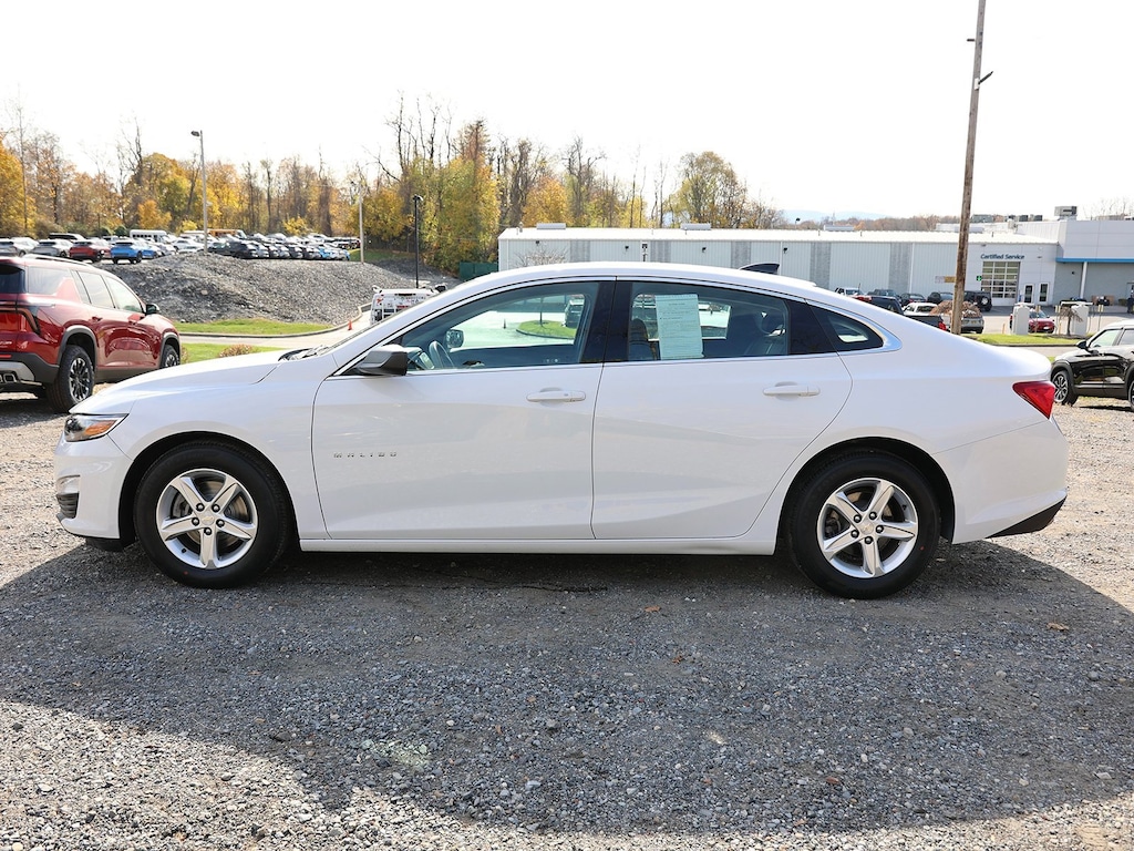 Used 2022 Chevrolet Malibu LS Car