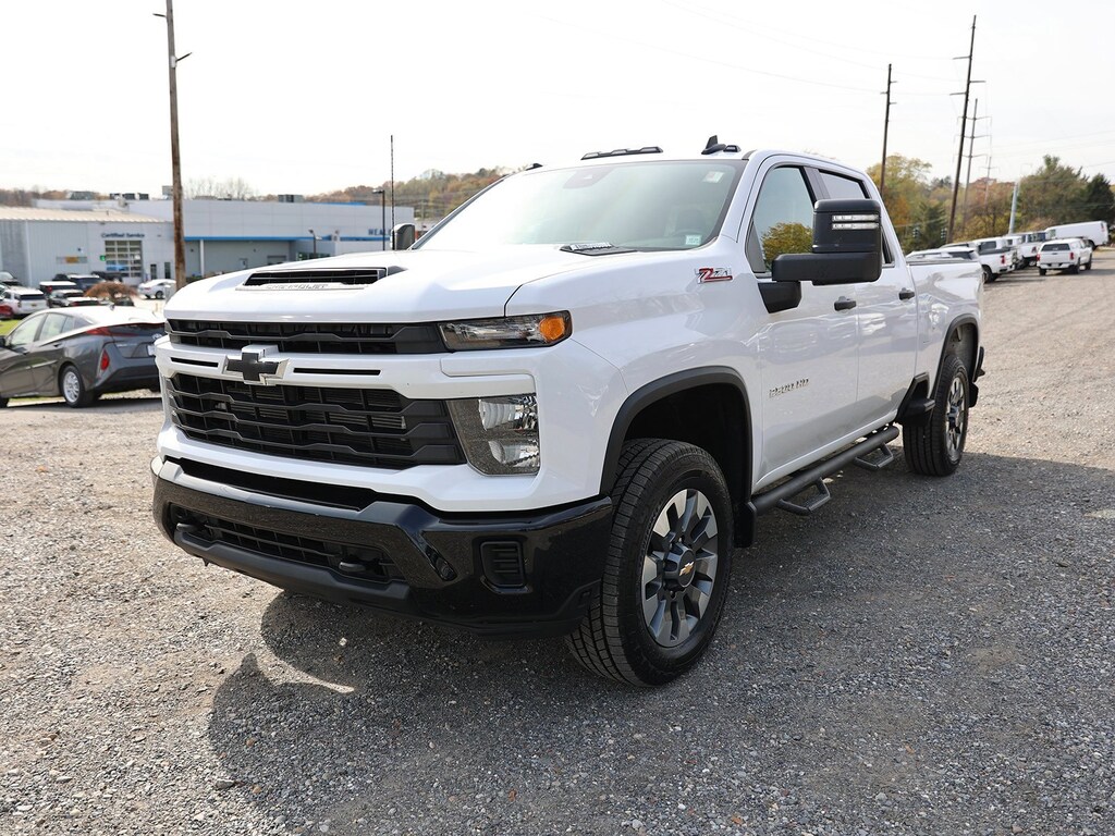 Used 2024 Chevrolet Silverado 2500 HD Custom Truck