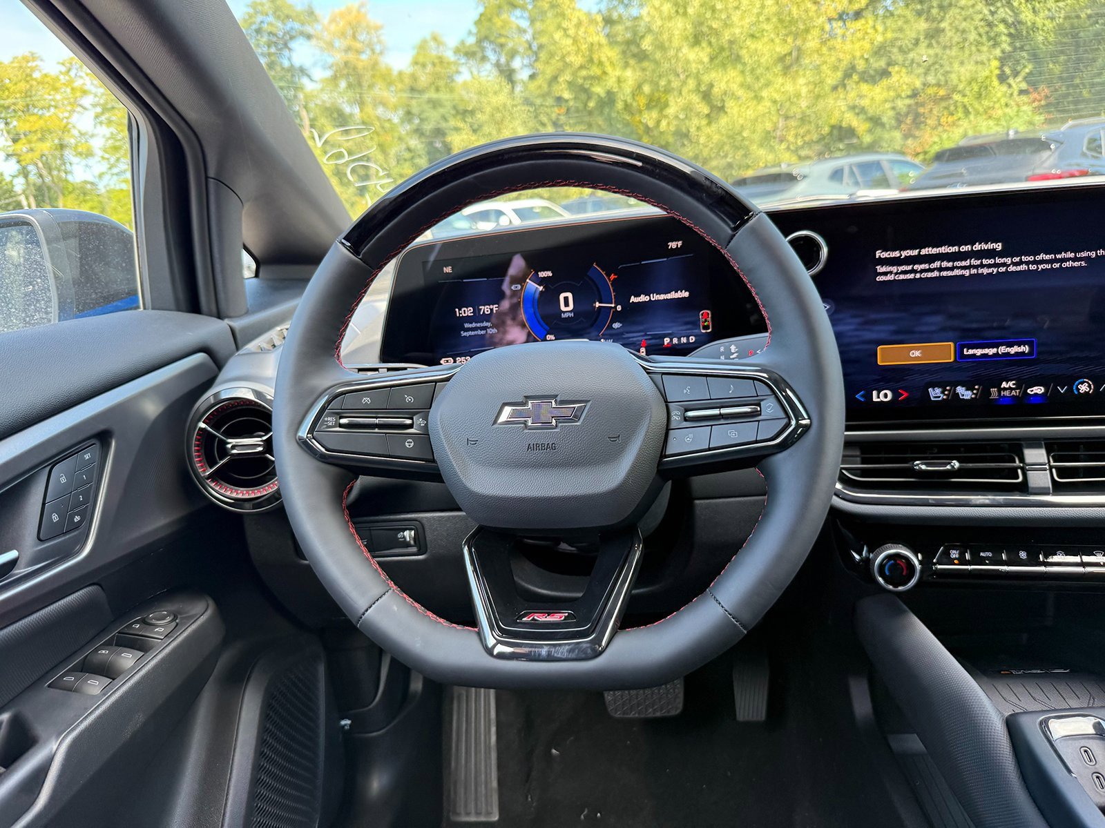 2025 Chevrolet Equinox EV RS - Photo 28
