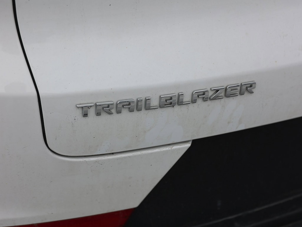 Used 2023 Chevrolet Trailblazer LS SUV